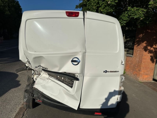 TÖRÖTT E-NV200 Nissan 40kw akkuval ELADÓ 