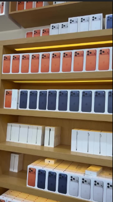 iPhone 17 Pro Max, iPhone 17 Pro, iPhone 16, iPhone 16 Pro, Samsung S25, Samsung S25 Ultra, Sony PS5, 